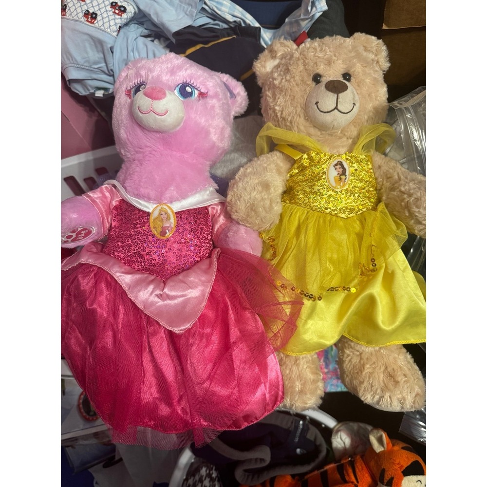 Build a bear lot‎